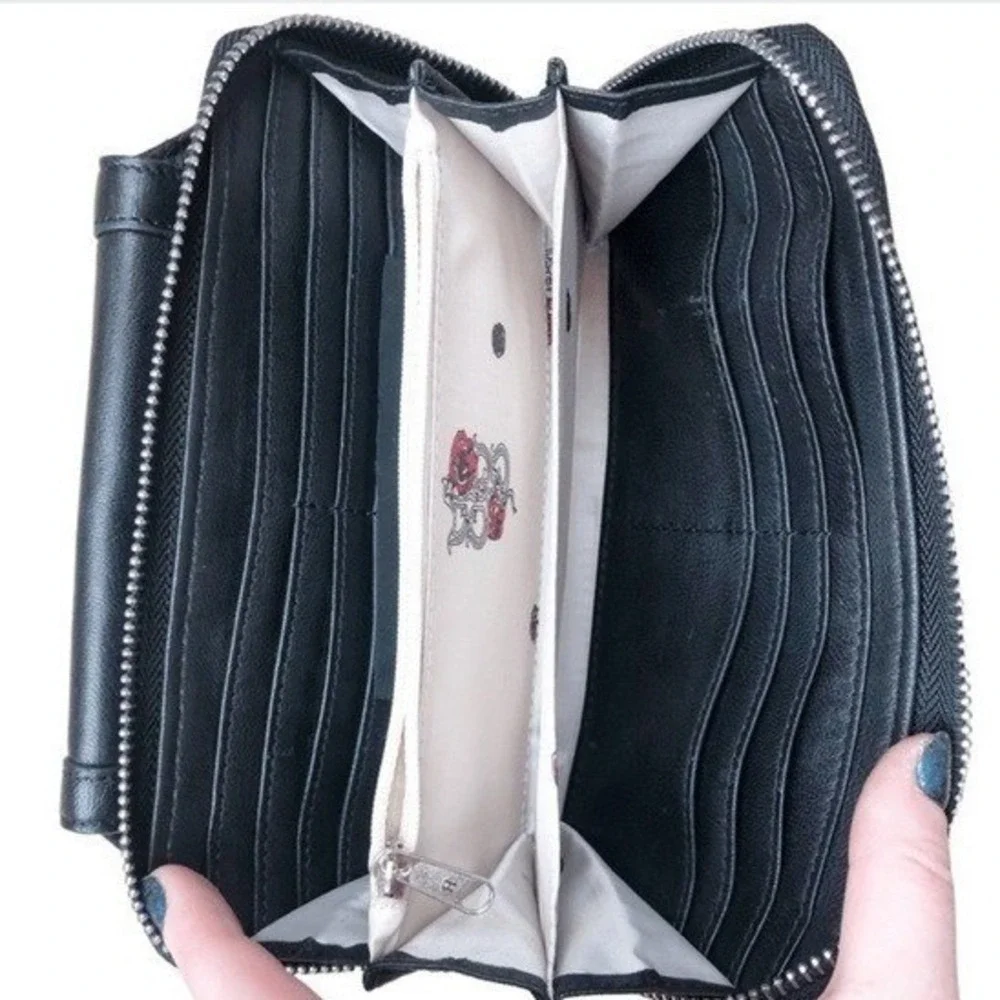 Rough‎ Roses Black Leather Wallet Clutch Turn Lock Zip Around Rose Print Lining